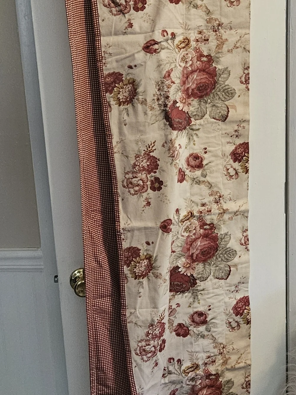 Waverly Garden Room Norfolk Rose Crimson Gingham Window Valances 72x18 set of 2
